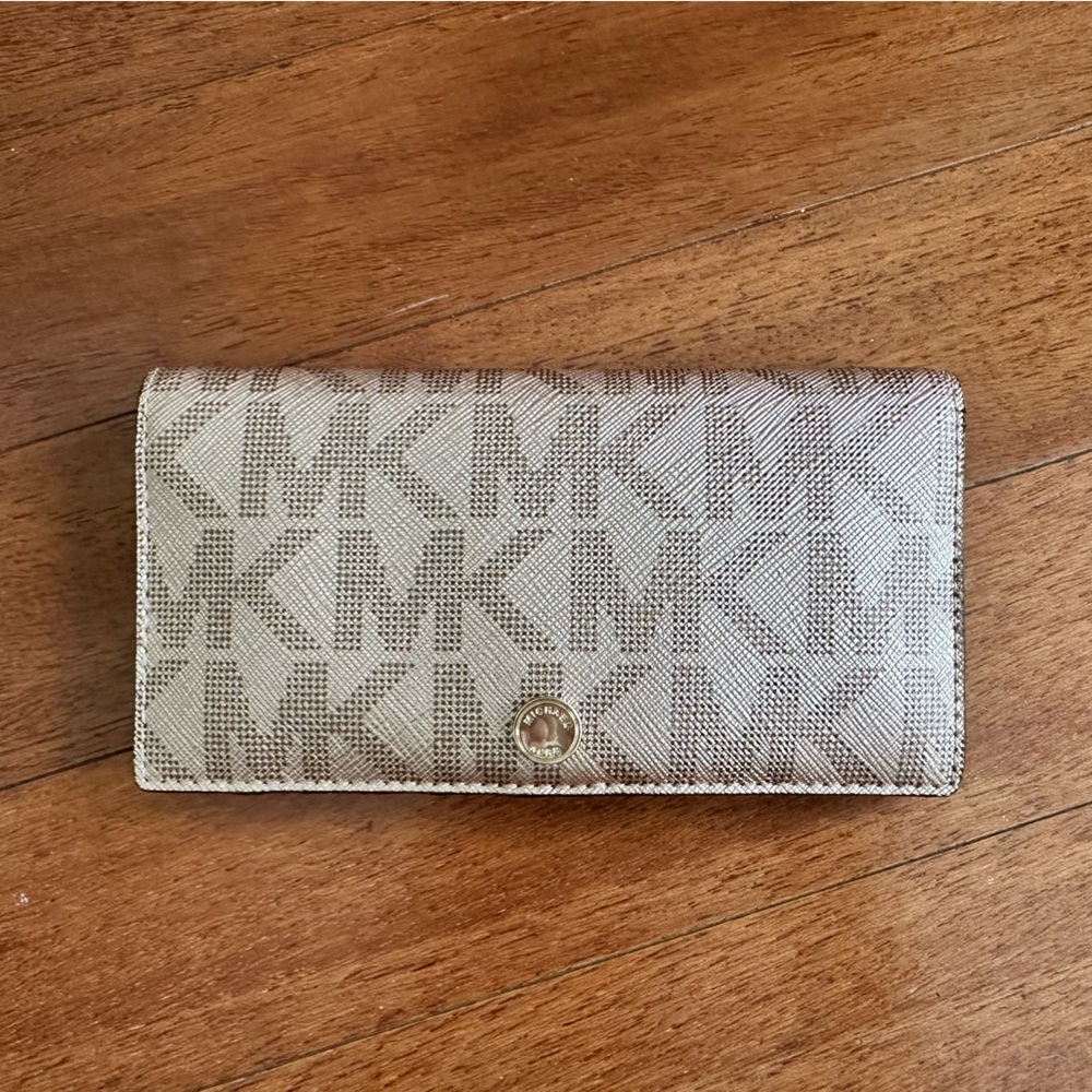 Michael Kors Rose Gold Metallic Wallet